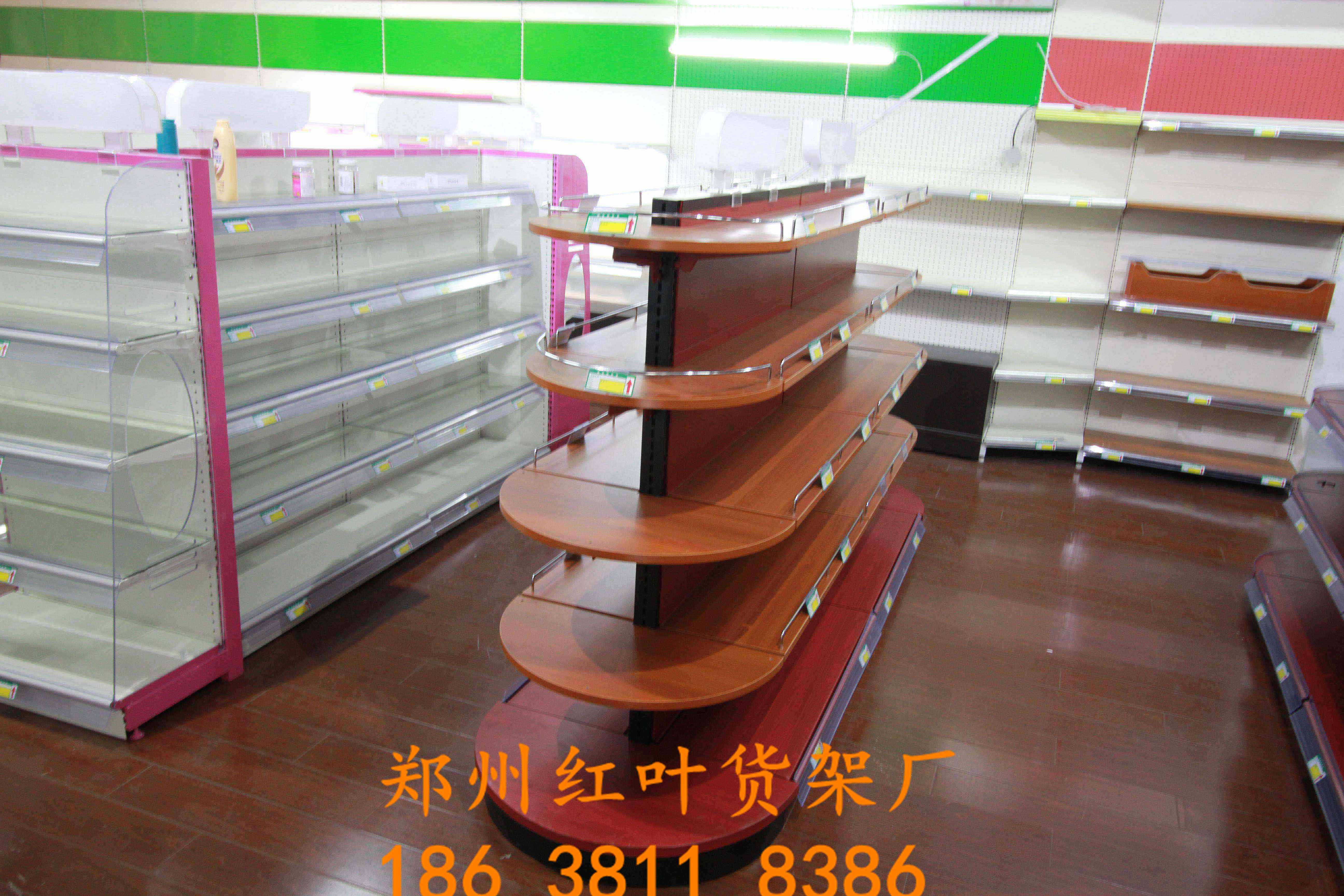 開家精品店如何選擇精品（pǐn）店貨架